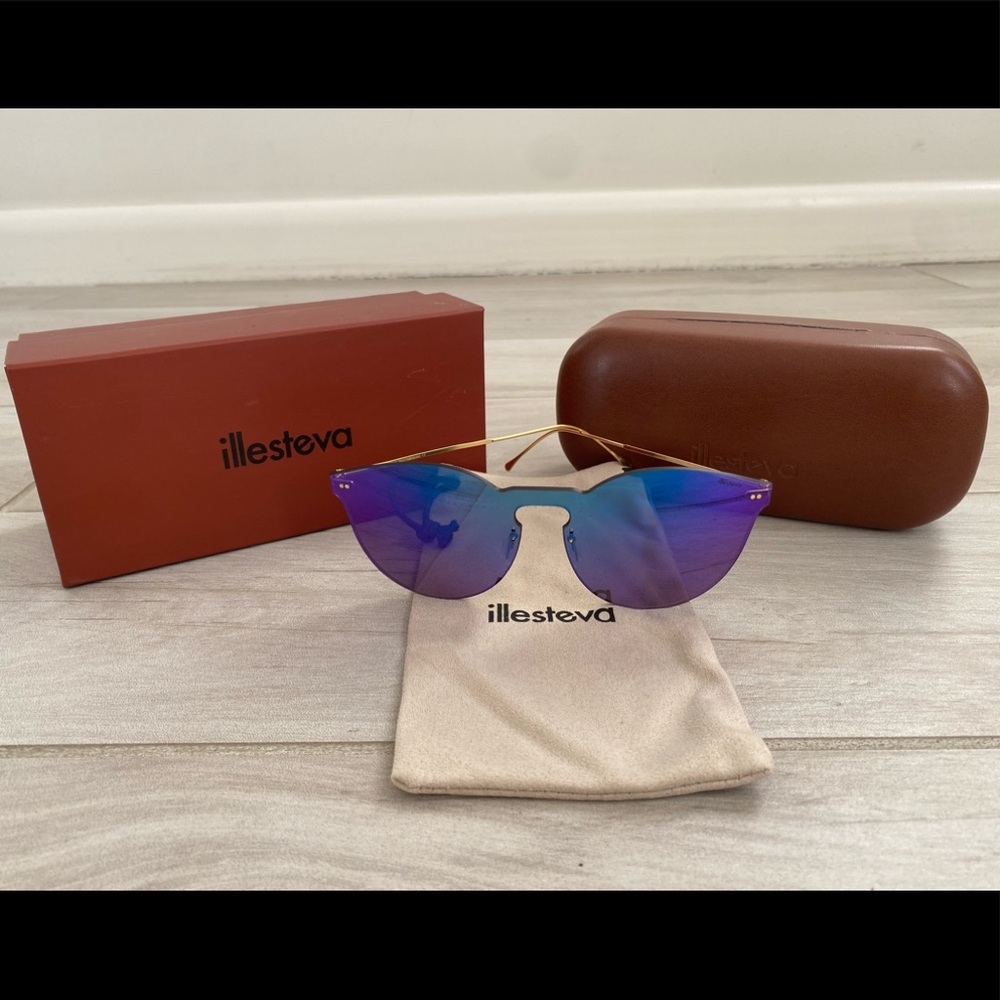 NWOT Illesteva Sunglass Women